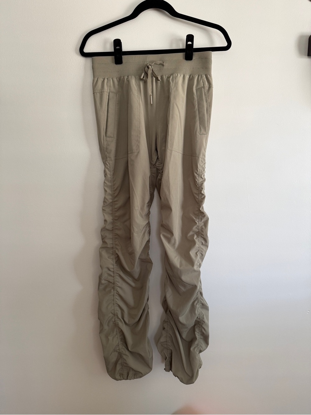 Kyodan Ruched Drawstring Waist Casual Pants